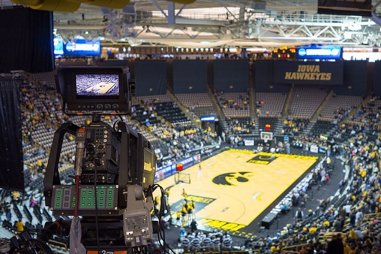 Hawkeyes_Head_to_Sweet_Sixteen
