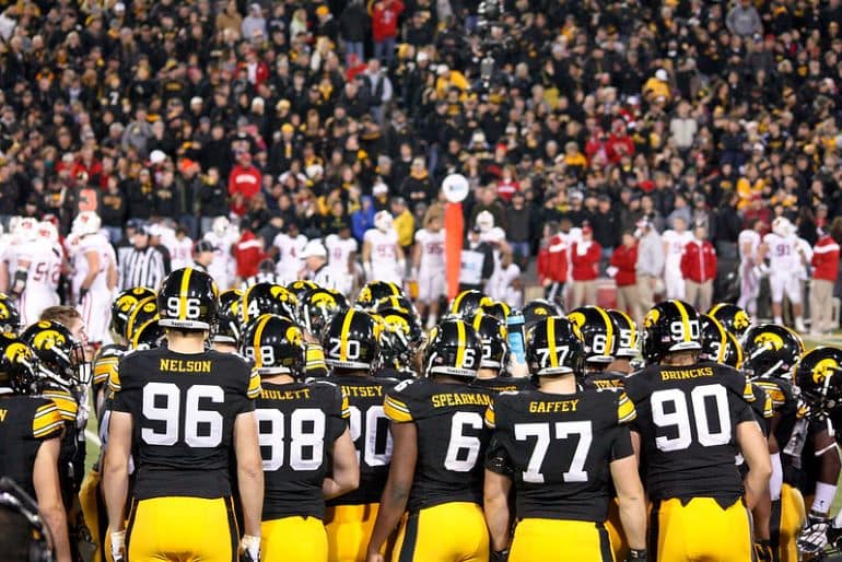 Hawkeyes Daijon Parker