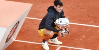 Carlos_Alcaraz_-_Vainqueur_Roland_Garros_2024