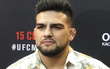 Gastelum vs. Dustin